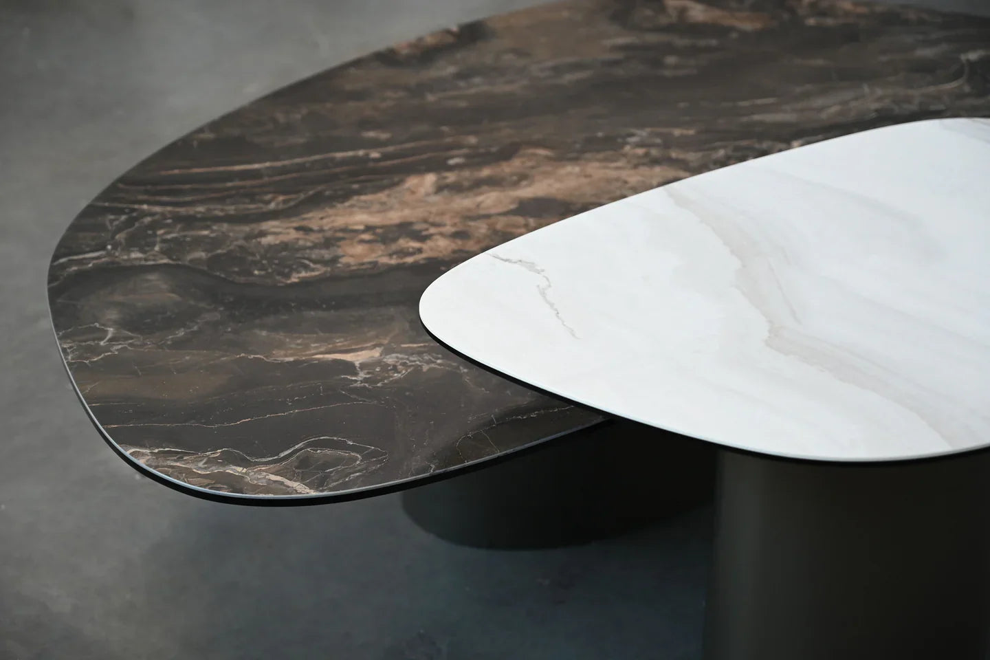 ARGON COFFEE TABLE